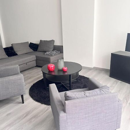 Le Franchet Apartment Dinant Bagian luar foto