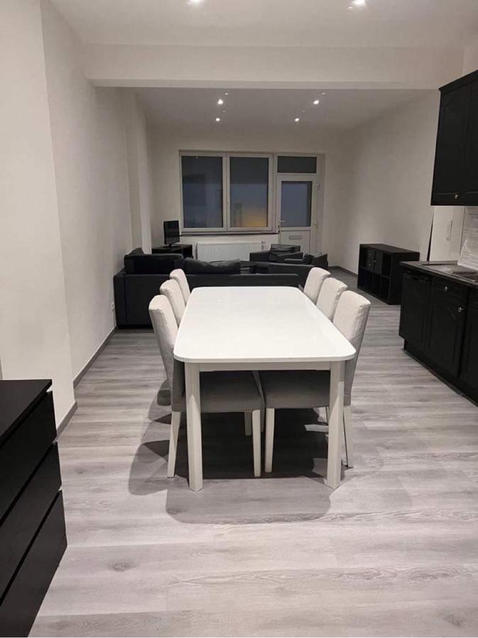 Le Franchet Apartment Dinant Bagian luar foto