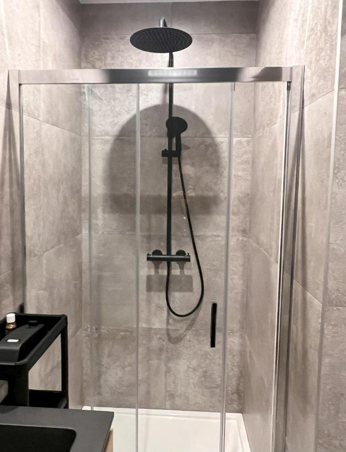Le Franchet Apartment Dinant Bagian luar foto