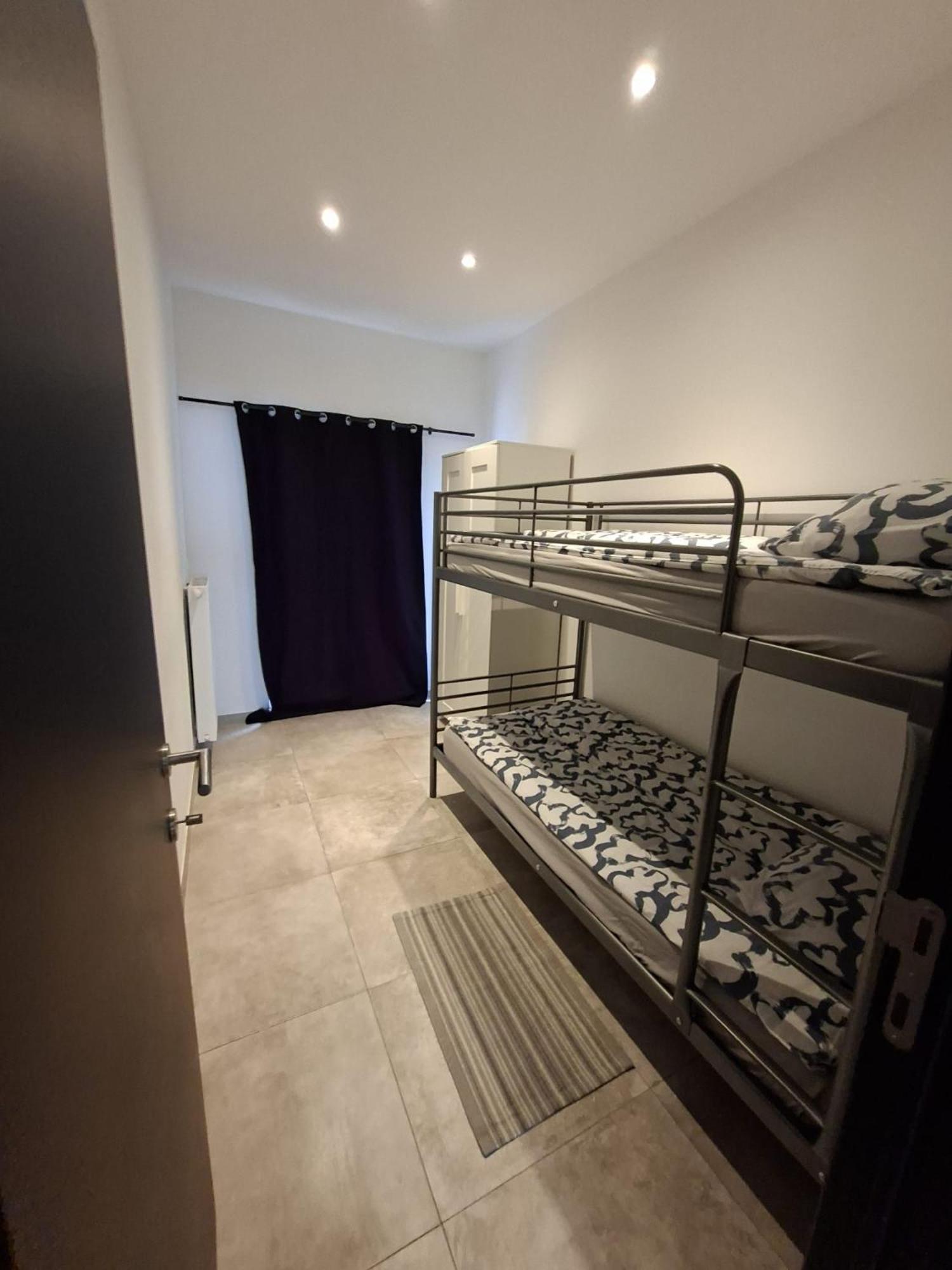 Le Franchet Apartment Dinant Bagian luar foto